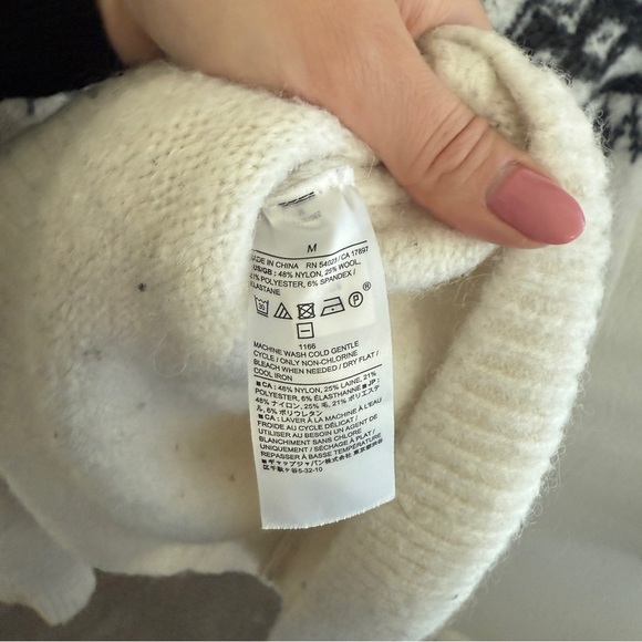 BANANA REPUBLIC wool blend fair isle Nordic sweater scandi cottagecore size M - Picture 5 of 7